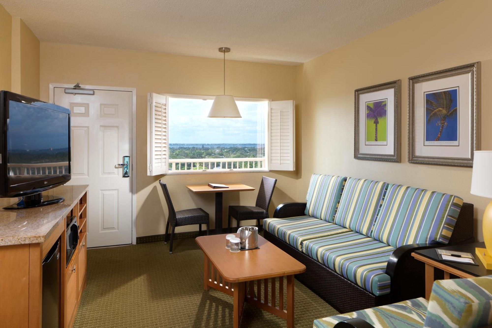 Doubletree Suites By Hilton Melbourne Beach Oceanfront Exterior foto